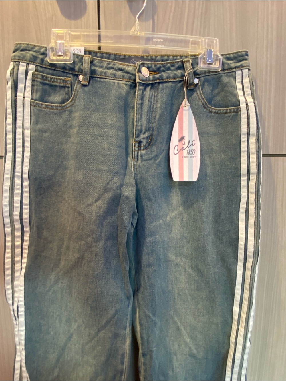 Cali 1850 Jeans with Side Stripes and Bow size 9 / 29 NWT New - Picture 3 of 10